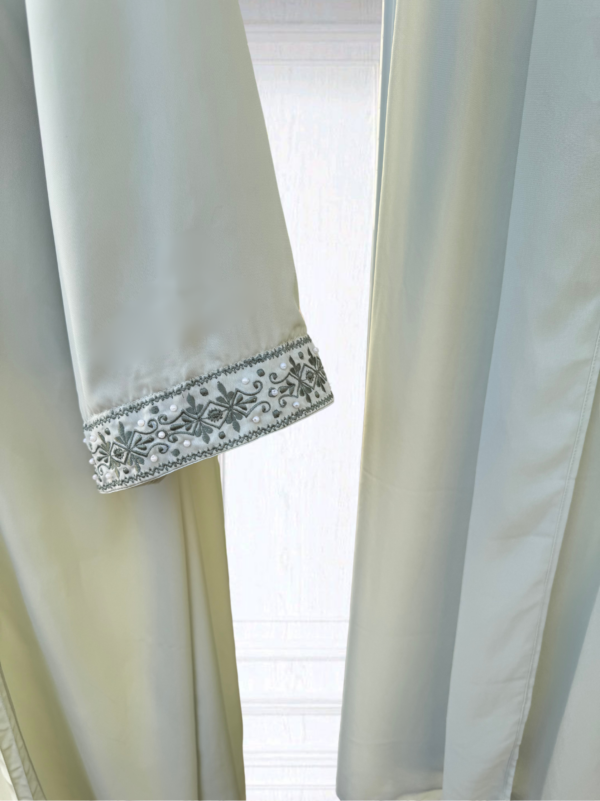 MUSK EMBROIDERED ABAYA